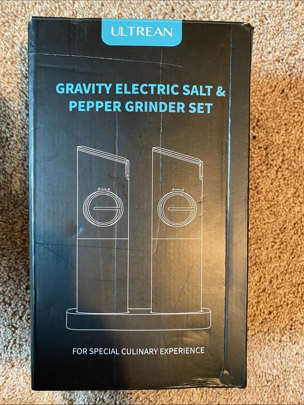 Black & Silver Electric Salt and Pepper Grinder Set